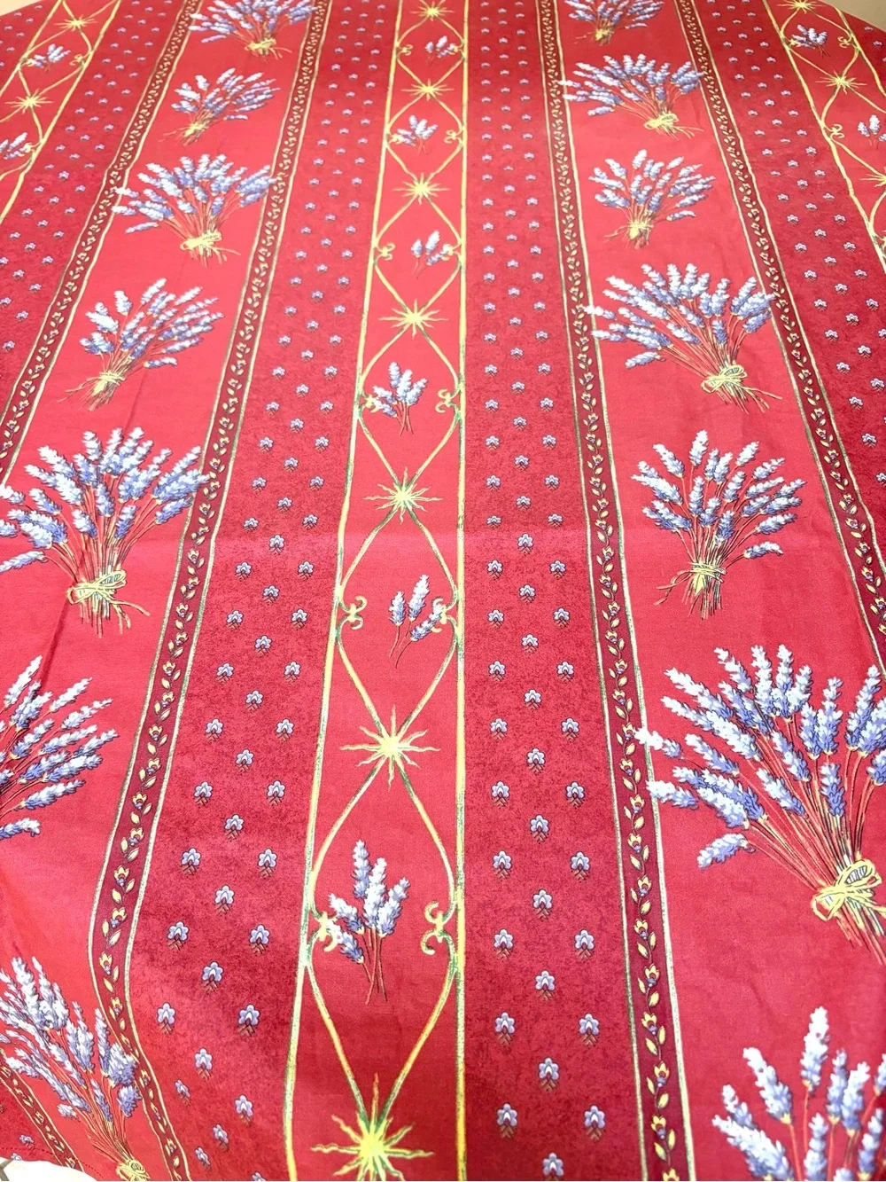 Le Cluny French Provence Red Lavender Tablecloth, 62